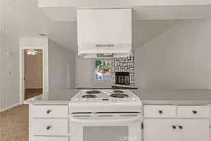 811 W 2nd, Chico, CA 95926 - Photo 14