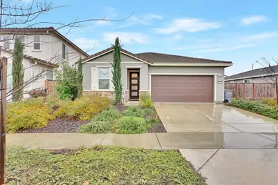 2064 Englebright Way, Plumas Lake, CA 95961 - Photo 4