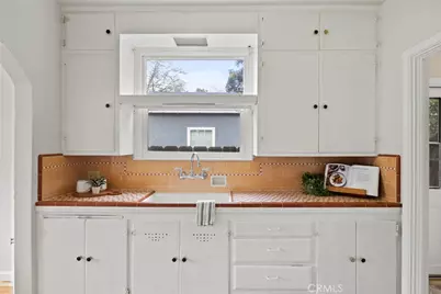 131 W 18th Street, Chico, CA 95928 - Photo 14