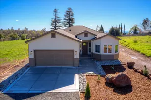 830 Seneca Dr, Paradise, CA 95969 - Photo 1