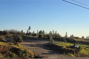 13668 W Park Dr, Magalia, CA 95954 - Photo 1