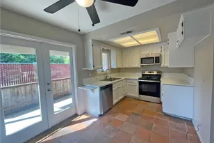 1110 W 8th Ave, Chico, CA 95926 - Photo 4