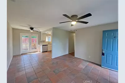 1110 W 8th Avenue #4, Chico, CA 95926 - Photo 2