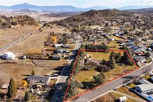 905 Campbell, Yreka, CA 96097 - Photo 2