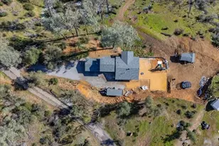 14091 Highview Trail, Redding, CA 96003 - Photo 32