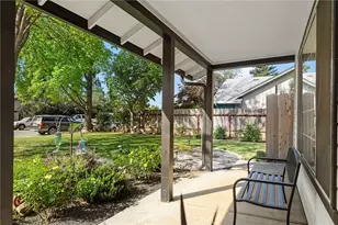 1060 Gateway Ln, Chico, CA 95926 - Photo 8