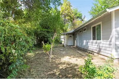 1131 Stewart Avenue, Chico, CA 95926 - Photo 12