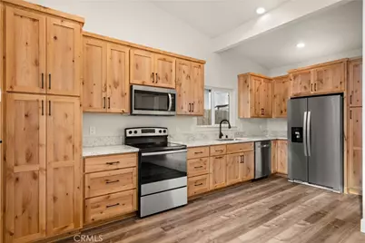 1122 W Sacramento Avenue, Chico, CA 95926 - Photo 8