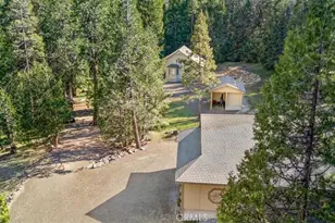 5022 Elderberry, Weed, CA 96094 - Photo 12
