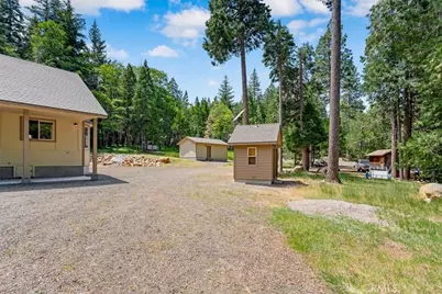 5022 Elderberry, Weed, CA 96094 - Photo 16