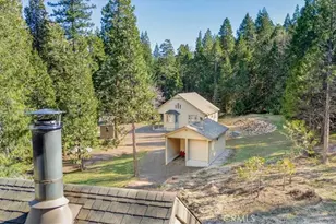 5022 Elderberry, Weed, CA 96094 - Photo 8