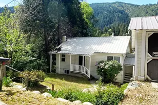 4841 Siskiyou Ave, Dunsmuir, CA 96025 - Photo 2
