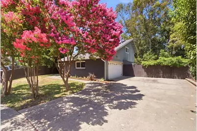 8 Creekwood Court, Chico, CA 95926 - Photo 2