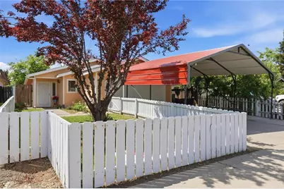 305 Bradford Street, Arbuckle, CA 95912 - Photo 2