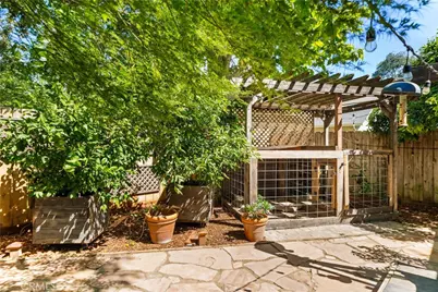 119 W 11th Avenue, Chico, CA 95926 - Photo 30