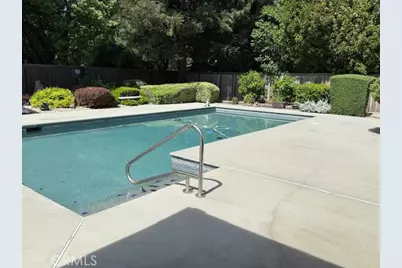 865 Woodmont Court, Chico, CA 95926 - Photo 2