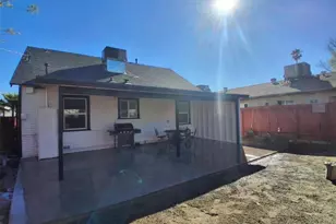 112 Woodrow, Bakersfield, CA 93308 - Photo 2