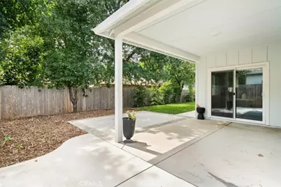 2929 Paris, Chico, CA 95973 - Photo 26