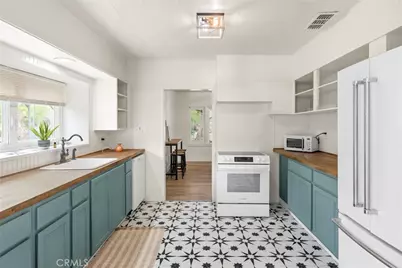 487 E 3rd Avenue #A &amp; B, Chico, CA 95926 - Photo 8