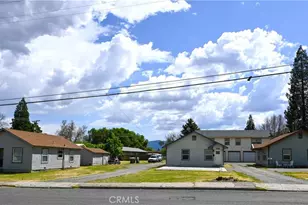 709 Lane St, Yreka, CA 96097 - Photo 2