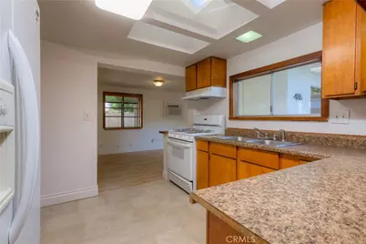486 E 5th Avenue, Chico, CA 95926 - Photo 12