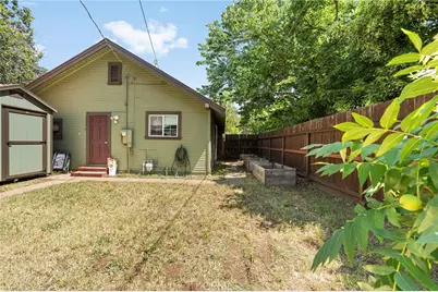 1178 E 8th Street, Chico, CA 95928 - Photo 8
