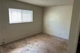 183 E Washington Ave, Chico, CA 95926 - Photo 4