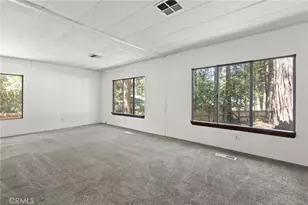 14617 Bridgeport Cir, Magalia, CA 95954 - Photo 2
