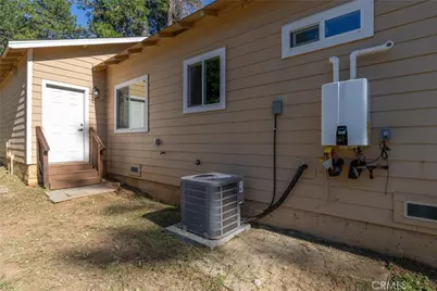 14091 Skyway, Magalia, CA 95954 - Photo 18