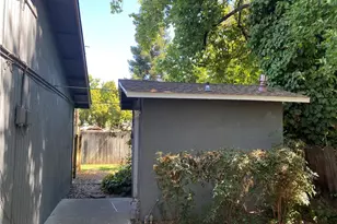 117 W 21st St, Chico, CA 95928 - Photo 10