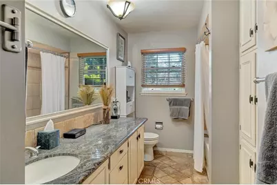 1688 Park View, Chico, CA 95926 - Photo 16