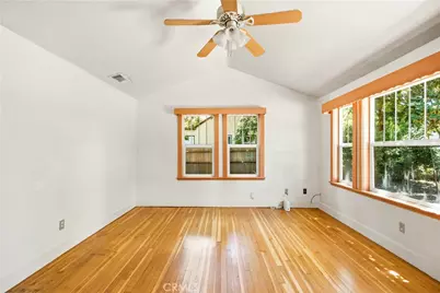 146 W 7th Avenue, Chico, CA 95926 - Photo 4