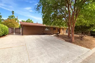 33 Lawnwood Dr, Chico, CA 95926 - Photo 2
