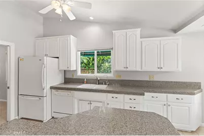 898 Yosemite Drive, Chico, CA 95928 - Photo 10