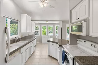 898 Yosemite Drive, Chico, CA 95928 - Photo 12