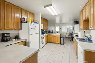 390 Ash St, Chico, CA 95926 - Photo 8
