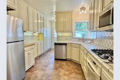 548 W 4th Avenue, Chico, CA 95926 - Photo 6