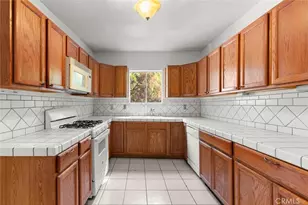 951 Walnut, Chico, CA 95928 - Photo 2