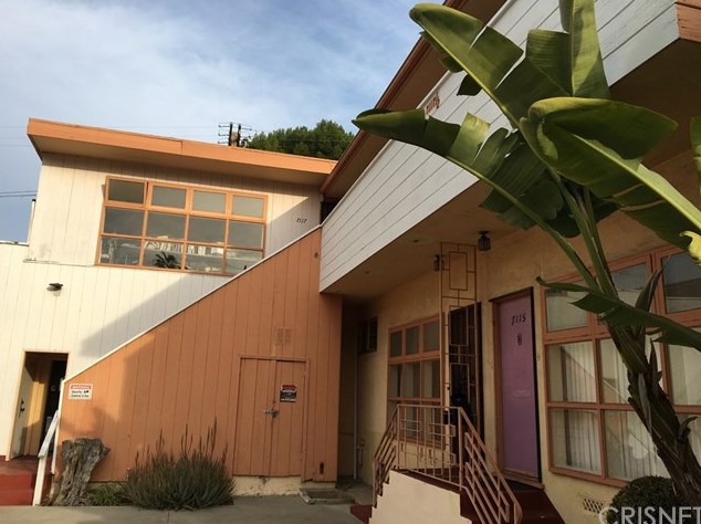 7113 La Tijera Blvd, Los Angeles, CA 90045-2157