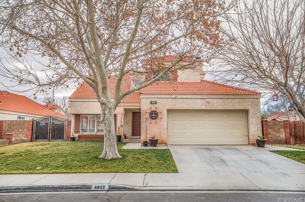 4042 Avenue, Palmdale, CA