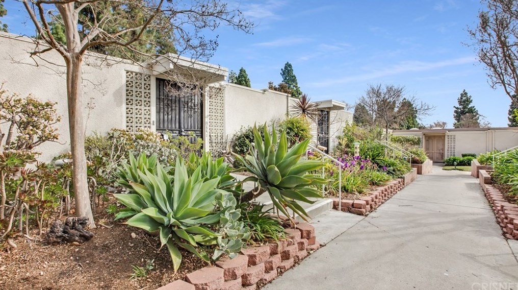 441 Avenida Sevilla, Laguna Beach, CA 92637-8030
