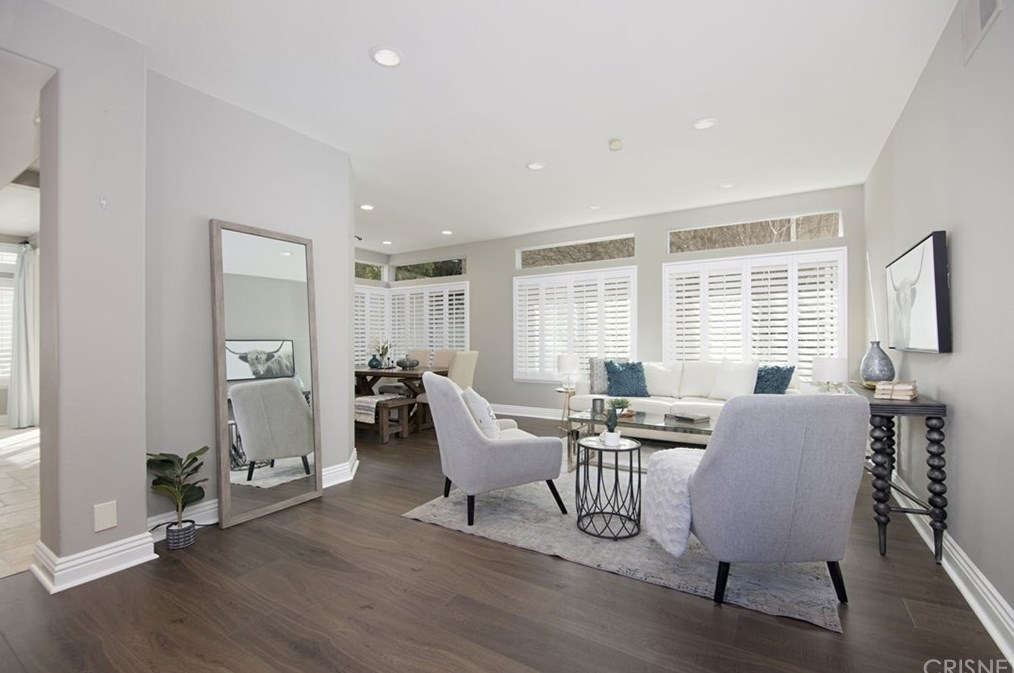 296 Ocho Rios Way, Calabasas, CA 91377-5539