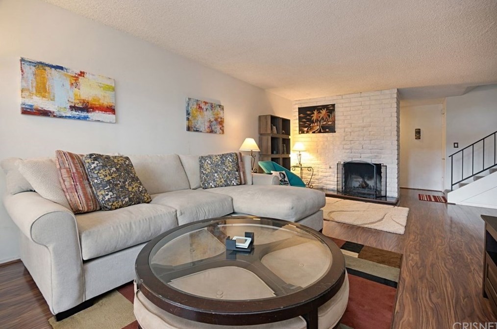 8111 Canby Ave, Los Angeles, CA 91335-7510