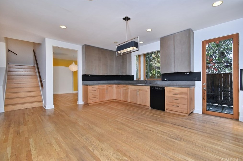 4269 Camellia Ave, North Hollywood, CA 91604