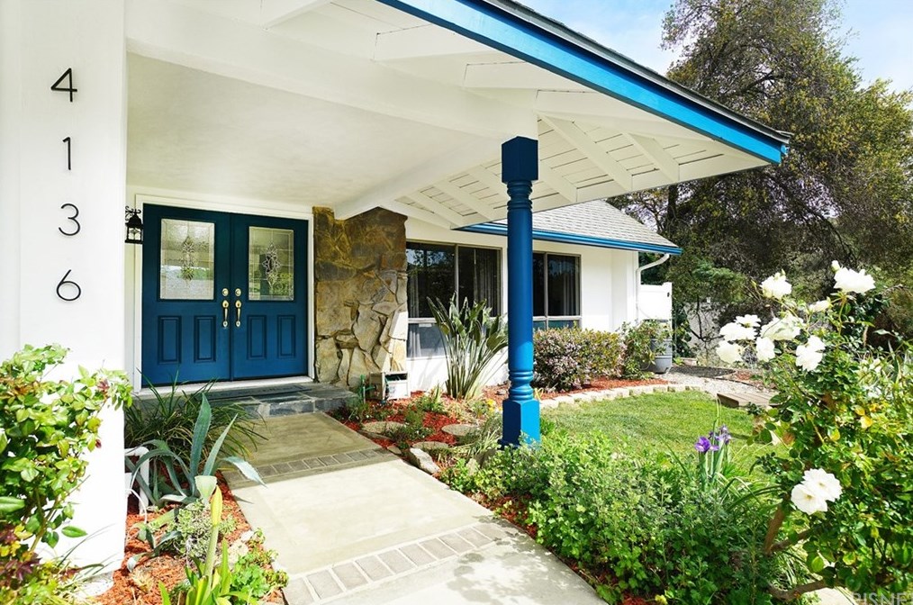 4136 Jim Bowie Rd, Calabasas, CA 91301-3610