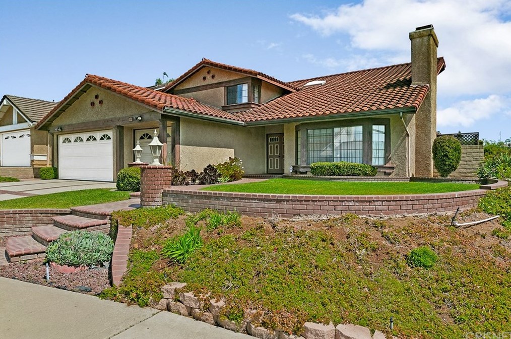 3909 Weeping Willow Dr, Moorpark, CA 93021-2843