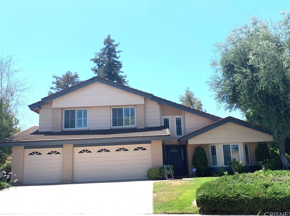 48 Cloudpeak St, Thousand Oaks, CA 91360-2883