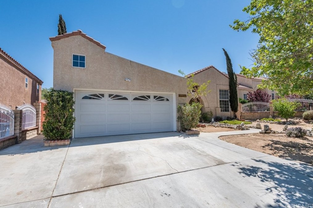 36848 James Pl, Palmdale, CA 93550-6698