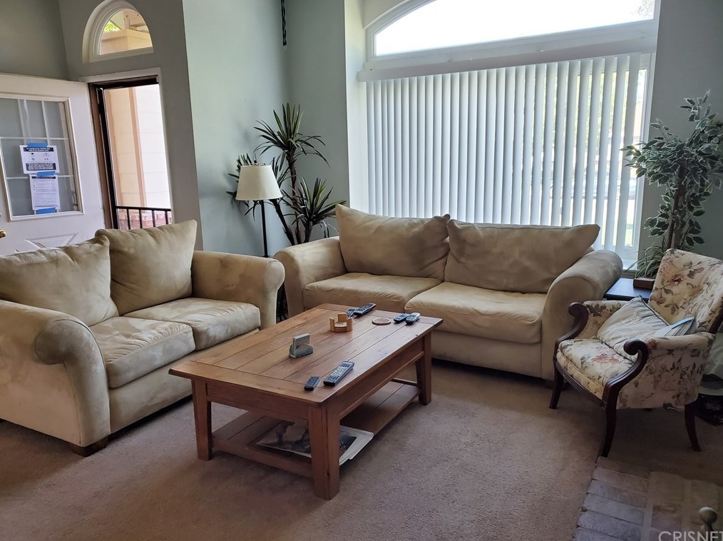 38209 Meadow Wood St, Palmdale, CA 93552-3013