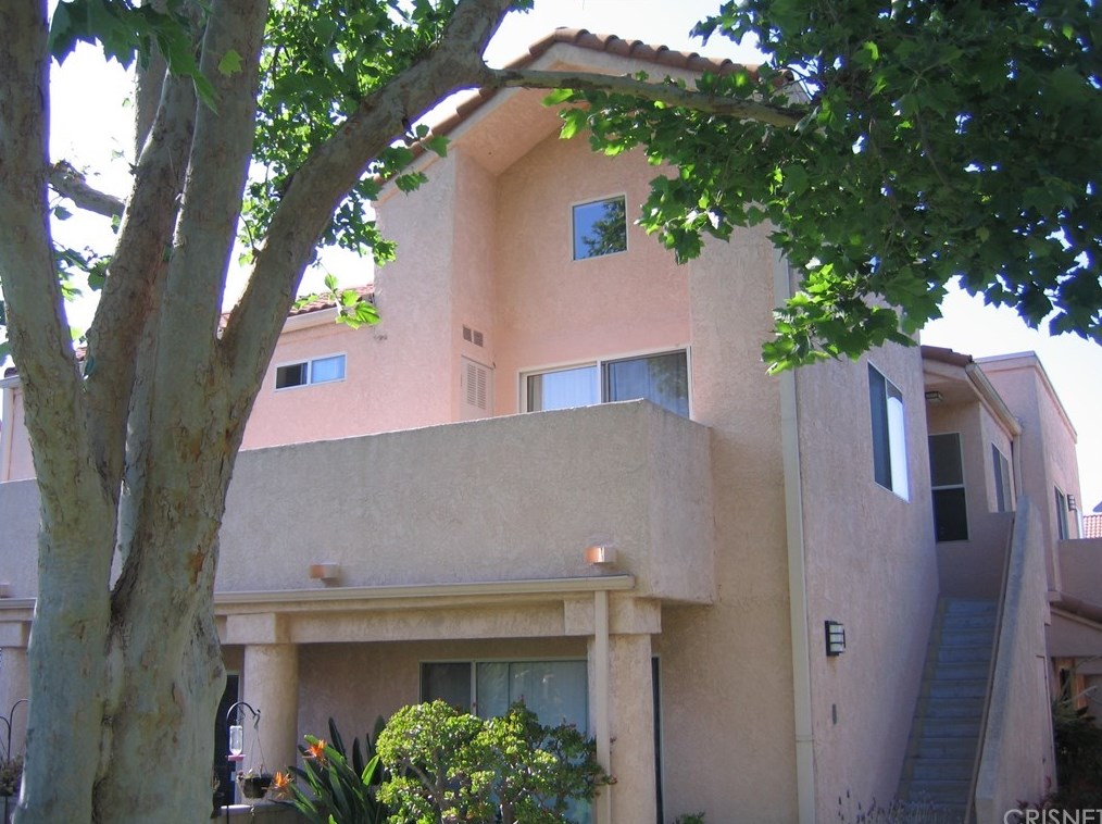 24432 Valle Del Oro #202, Santa Clarita, CA 91321